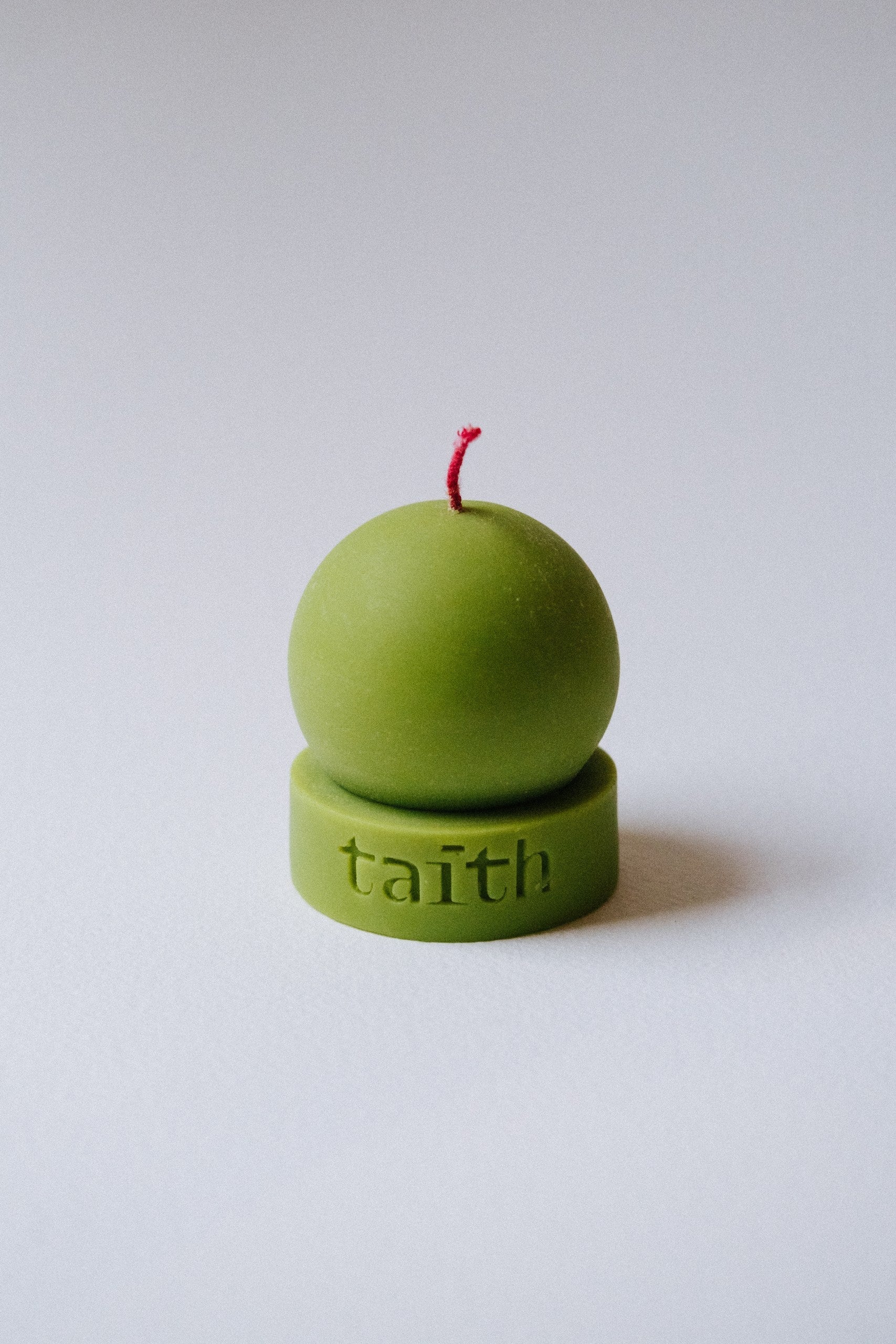 111111111255 Lu Candle Green