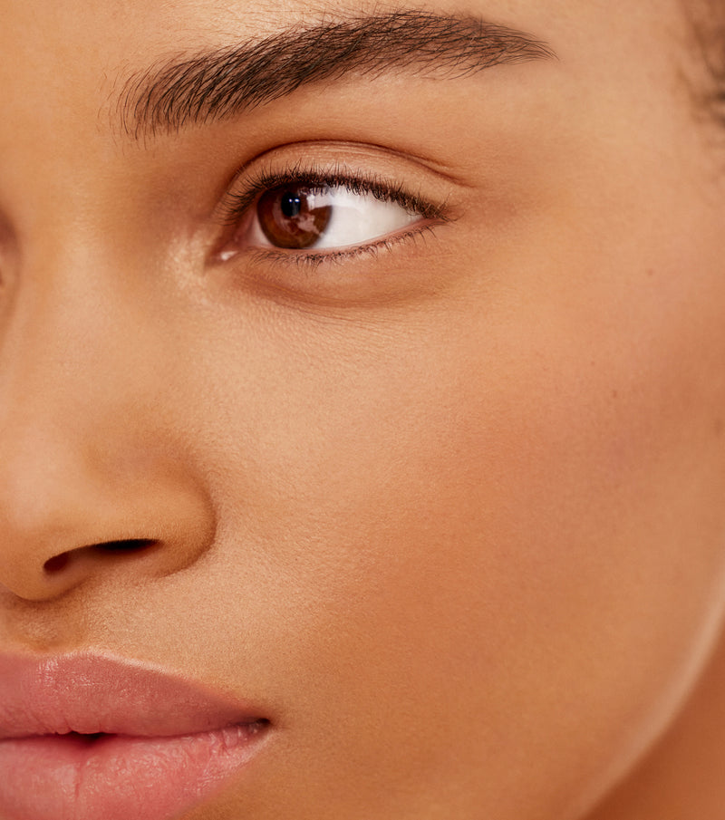 Vital Pressed Skincare Powder Translucent - Invisible veil for most complexions 810102032027