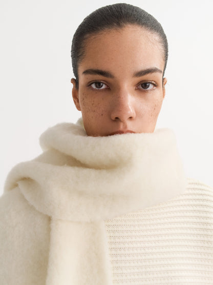 7340227823543featherwhite